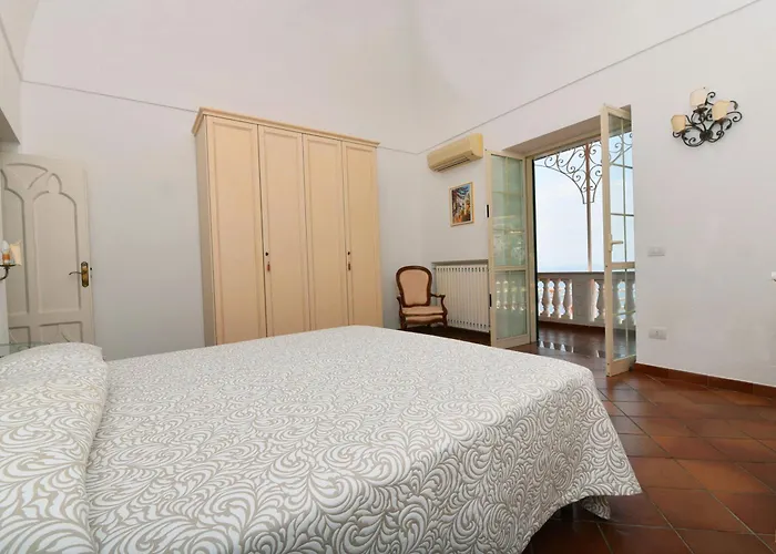 Sunshine Ποζιτάνο